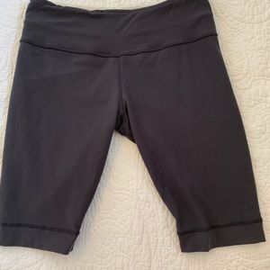 lululemon athletica Shorts - Shorts lululemon athletica Shorts - Shorts